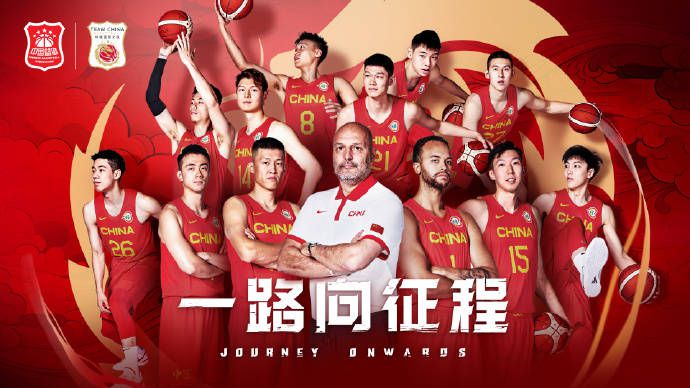陈忠磊眼见对方有些迟疑，于是便趁热打铁的说道：抛开你上级的态度，你我对哈米德的态度应该是一样的，都是希望能够杀之而后快，所以这件事情你不要那么着急答应哈米德，依我看，你不如先果断拒绝他，这样也能给他带来更大的心理压力。